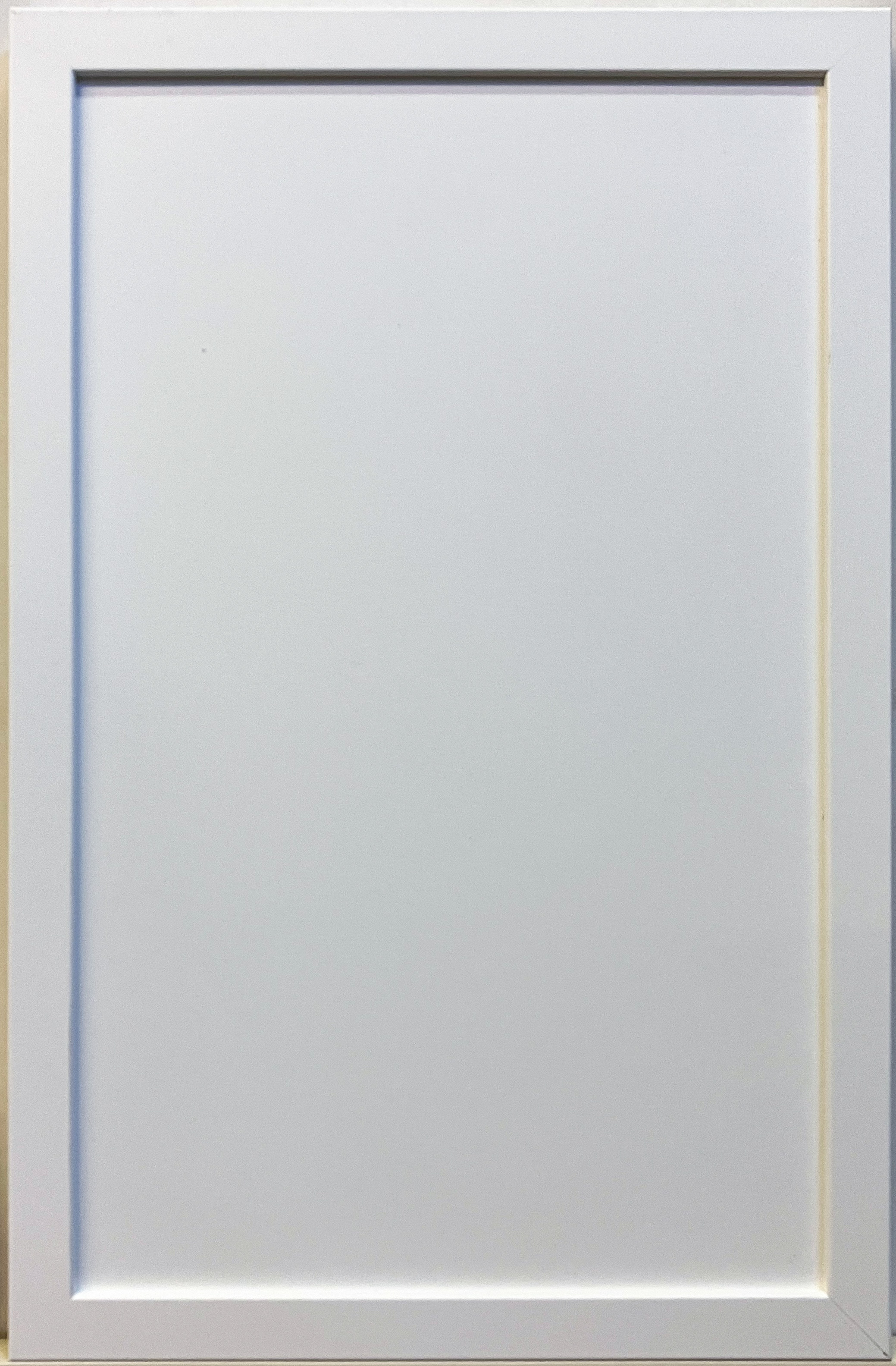 Allstyle's AGT narrow shaker 734 White Soft Touch